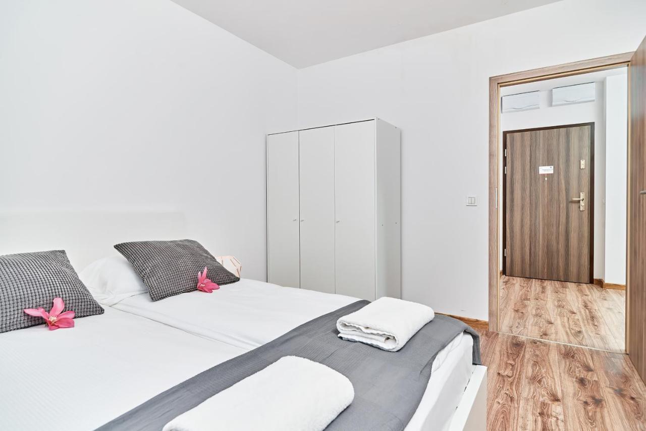 Modern Apartments Wroclaw By Renters Extérieur photo