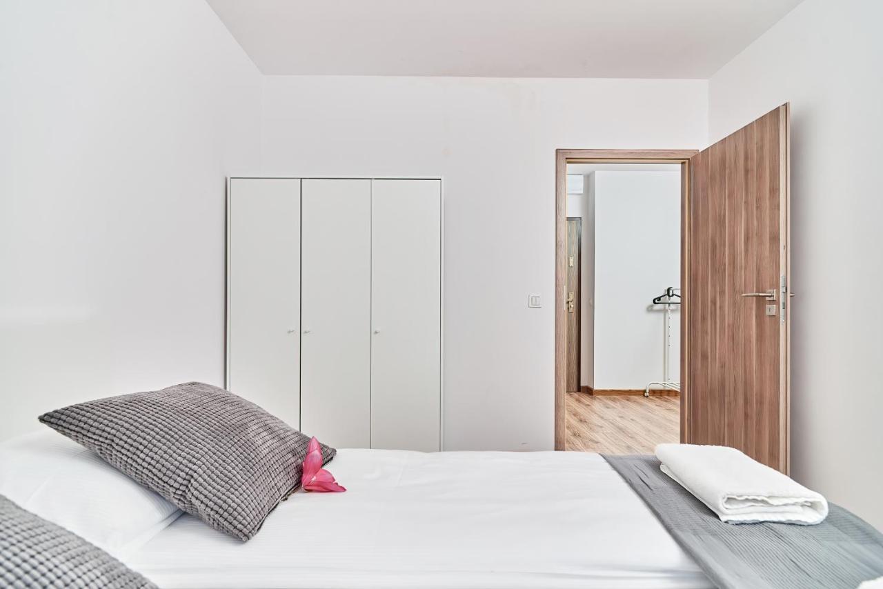 Modern Apartments Wroclaw By Renters Extérieur photo