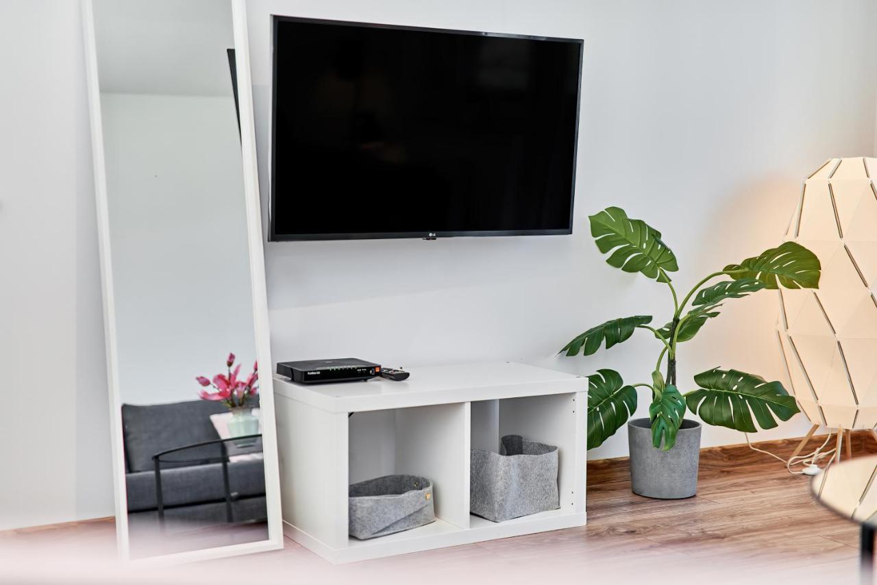 Modern Apartments Wroclaw By Renters Extérieur photo