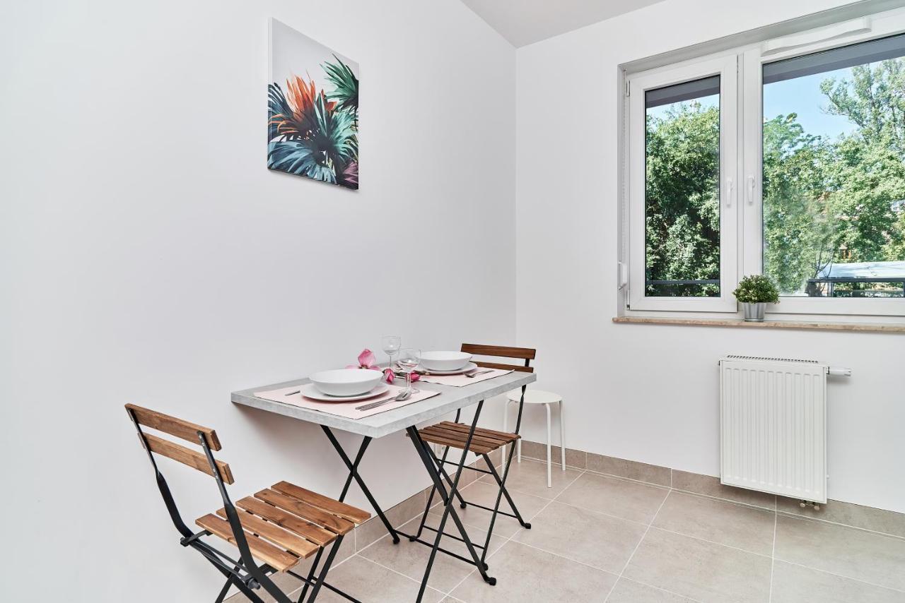 Modern Apartments Wroclaw By Renters Extérieur photo